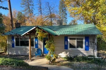 Blue Door Cottage 12 Miles To Yosemite Bbq Oakhurst Eksteriør bilde
