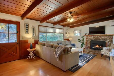 Blue Door Cottage 12 Miles To Yosemite Bbq Oakhurst Eksteriør bilde